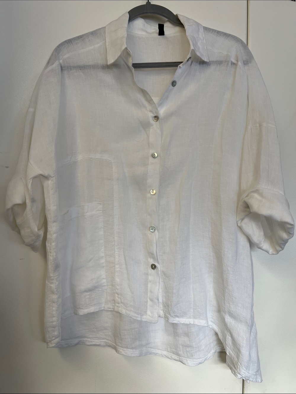 Inizio Italy Womenโs White Linen Button-Down Shirt with Pocket Large Women